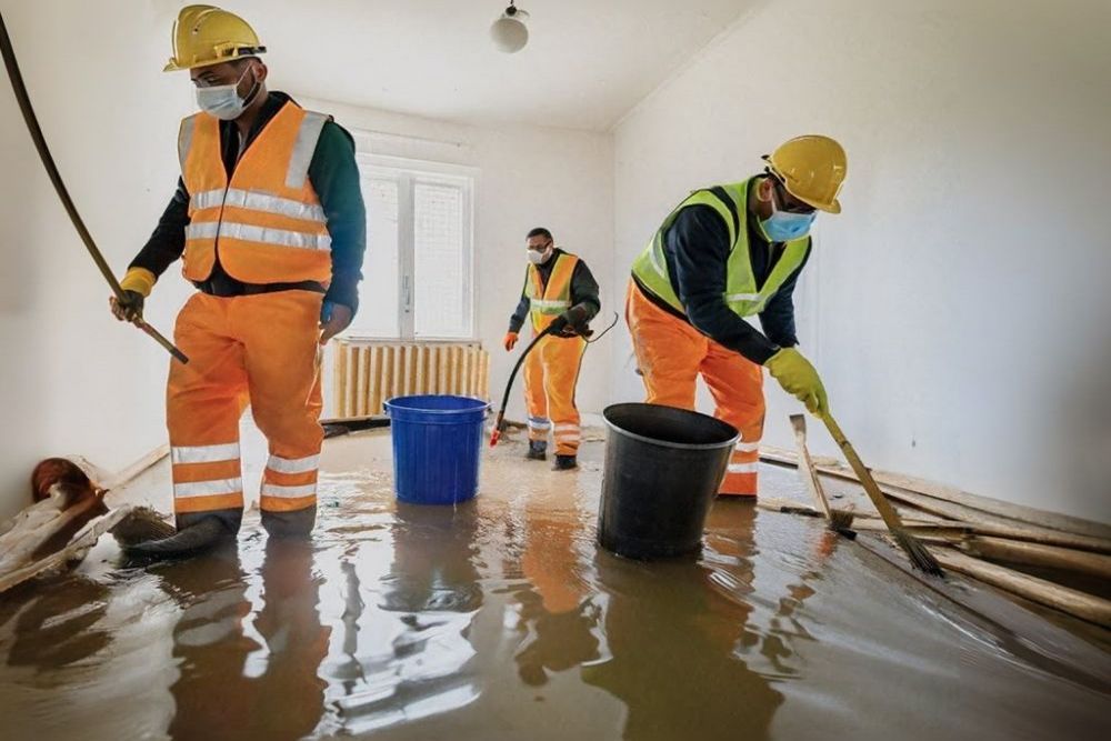 When to Schedule Flood Damage Restoration After a Plumbing Emergency